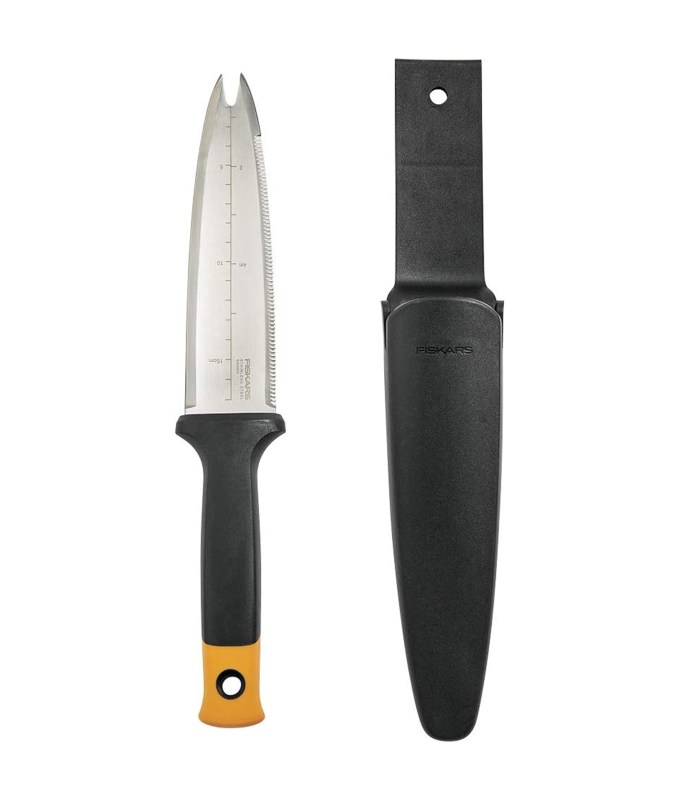 best-gardening-gifts: a knife and a safety cover.