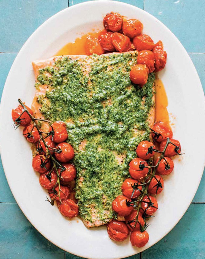 low carb meal plan: salmon with pesto and blistered tomatoes