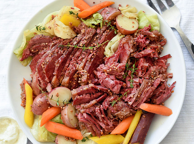 easy irish recipes: slow cooker corned beef and cabbage