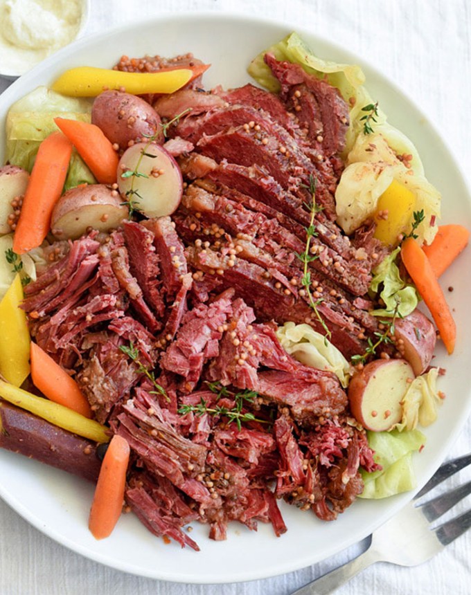 traditional irish food: corned beef and cabbage